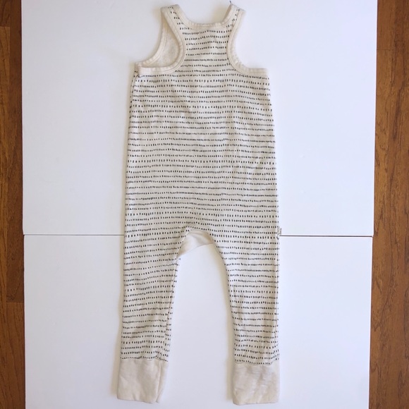 Childhood Dash Cream Romper - Picture 4 of 5